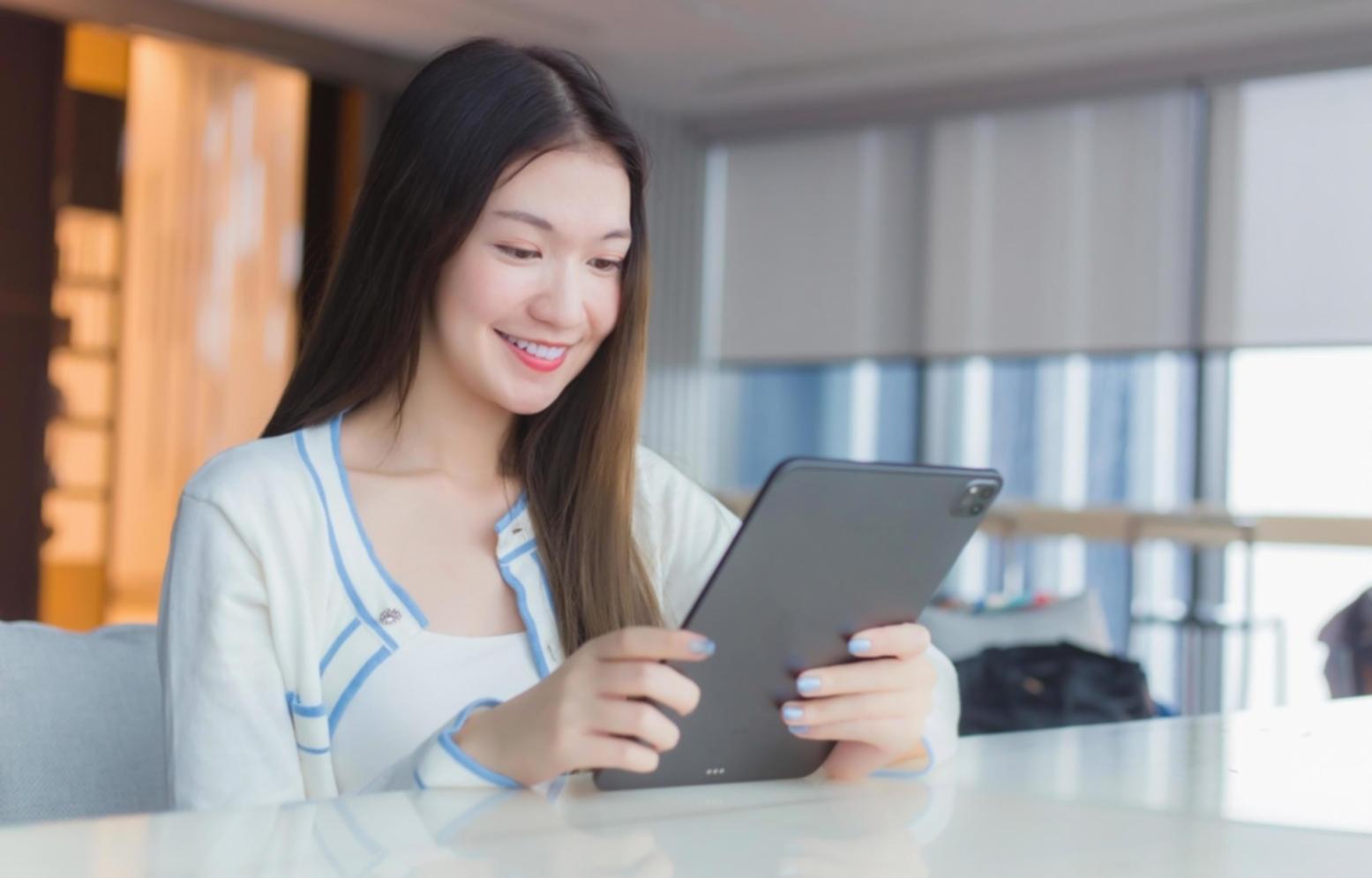 Comparación entre métodos tradicionales complicados y sistemas simples de presupuesto